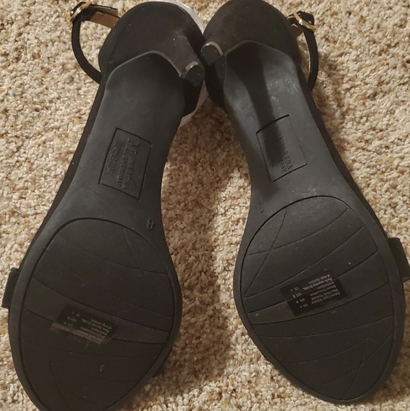 Martha Everyday Sandals/Heels - Picture 4 of 6